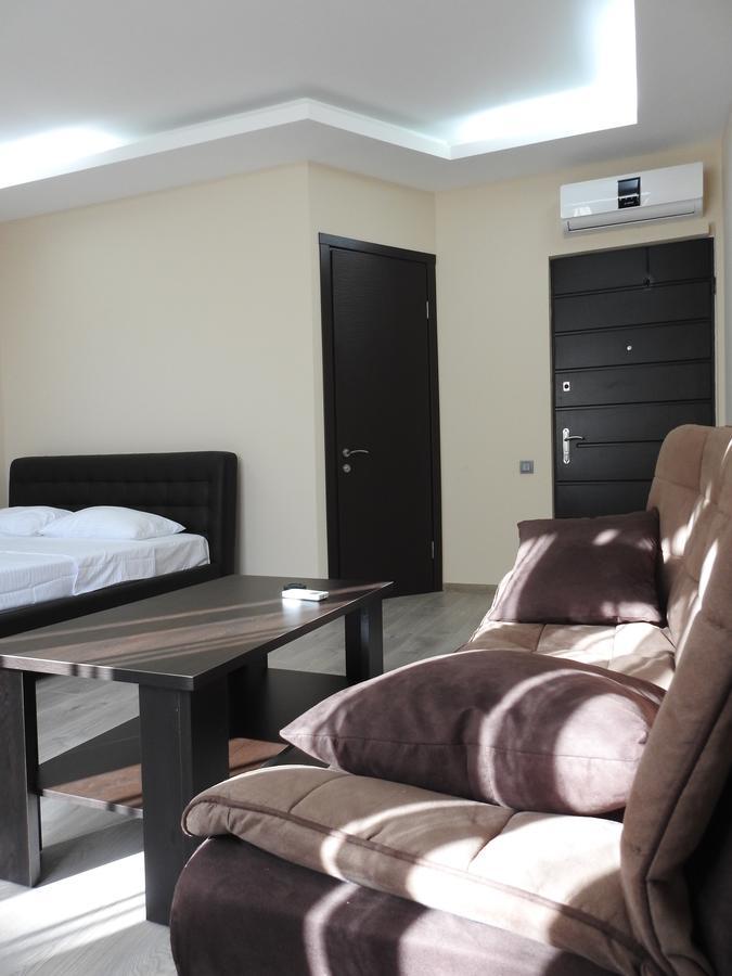 Iko'S Family Apartments Batumi Exterior foto